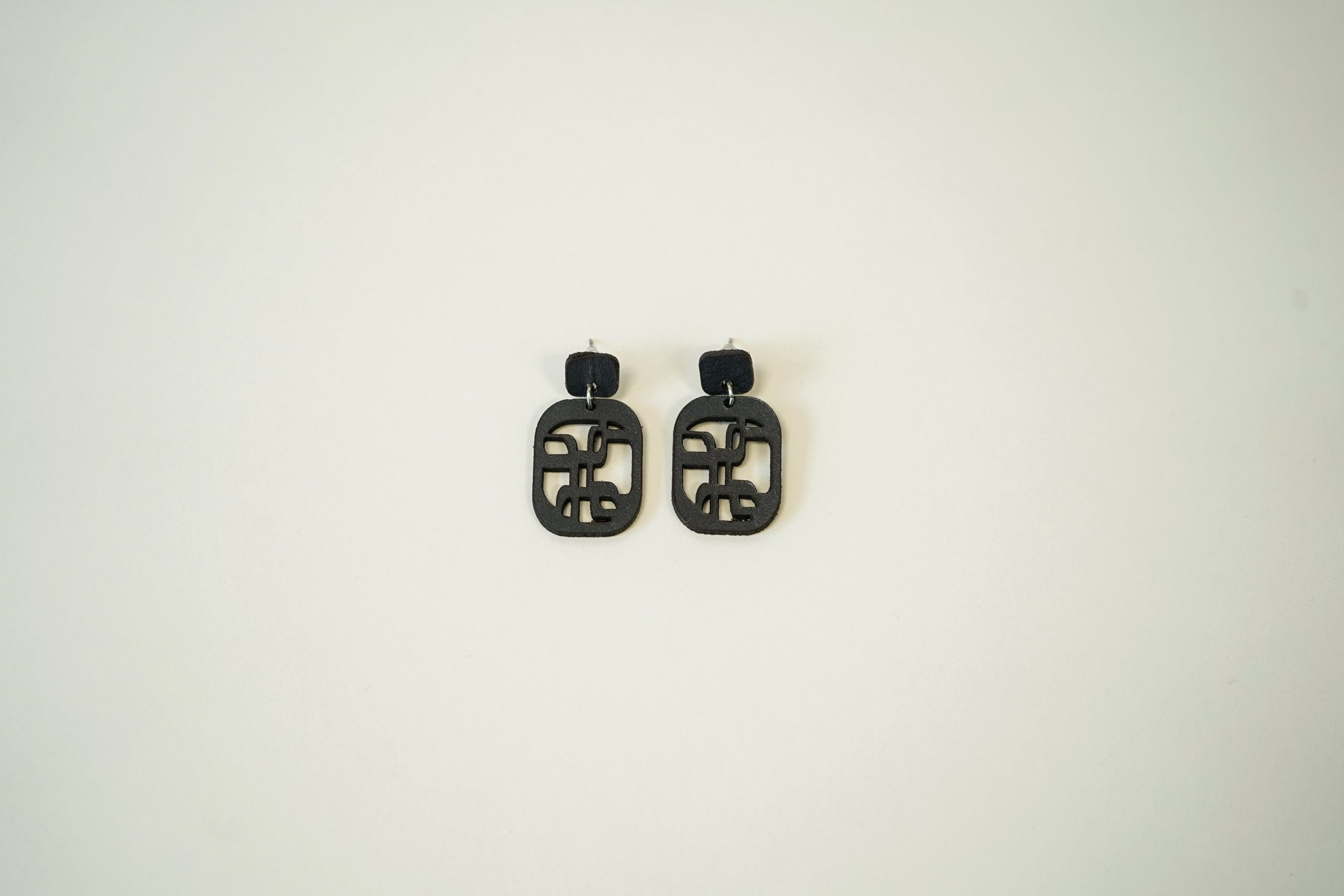 Pendientes Geo 1 antracita