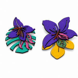 pendientes de hojas tropicales